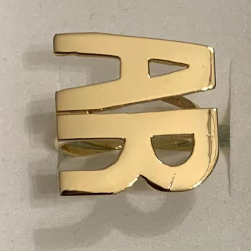 Vista horizontal doradas