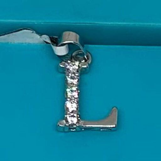 Mediana con  2,0 cms de largo