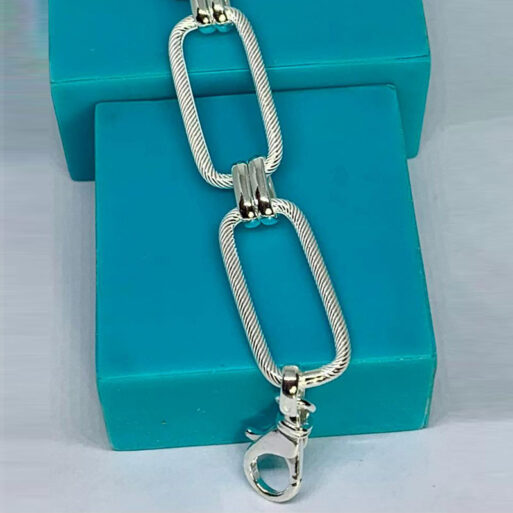Nueva pulsera amplia